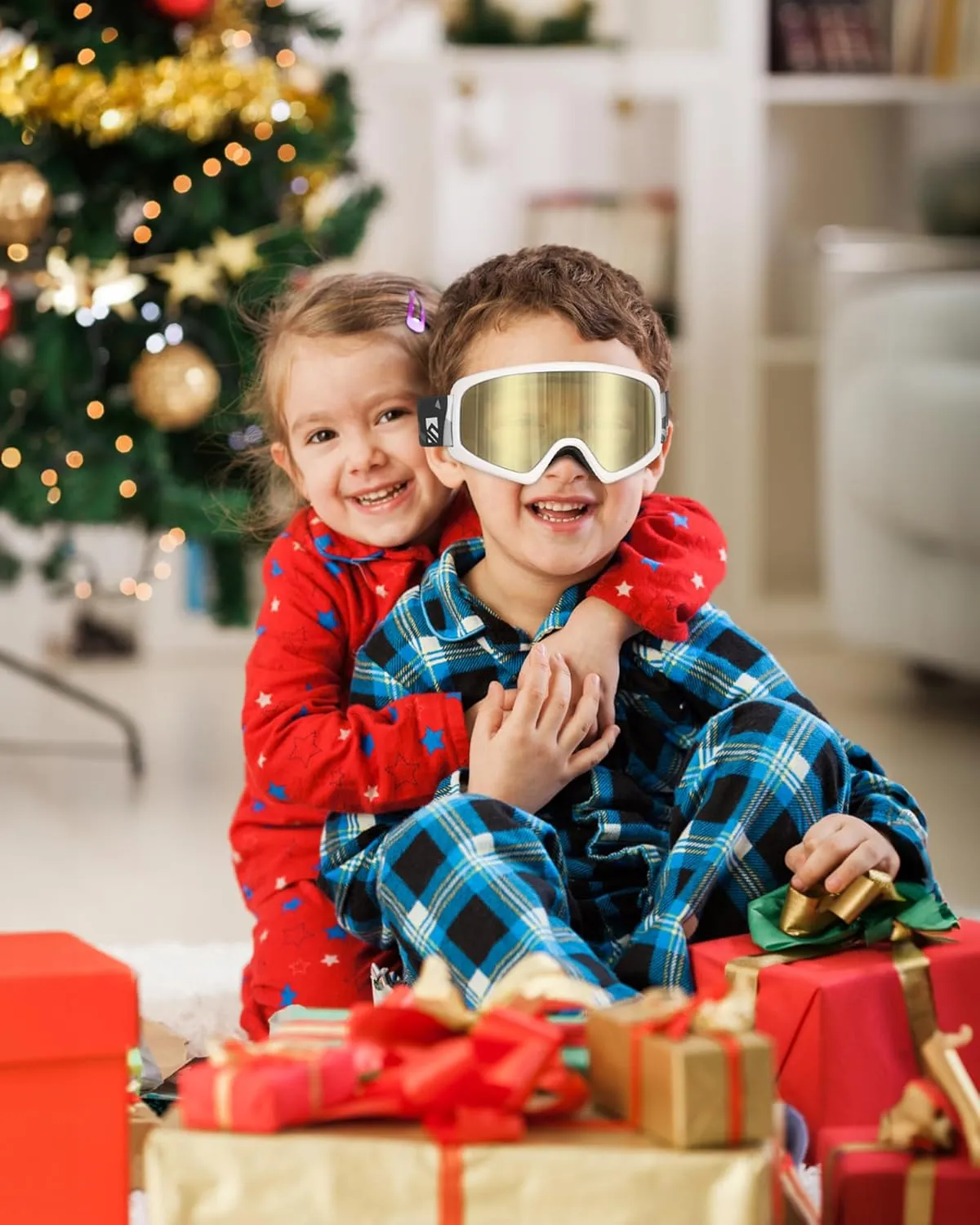 SNOWER Kids Ski Goggles, Anti-Fog Snow Goggles with OTG Design, 100% UV Protection, HD Lens for Kids Boys Girls